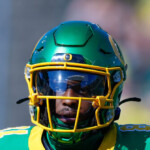 former-oregon-receiver-arrested,-charged-with-pistol-whipping-man