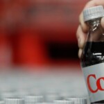 coca-cola-ceo-presents-trump-with-a-specially-personalized-diet-coke-ahead-of-inauguration