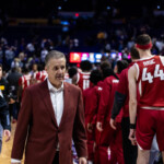 new-address,-same-issues:-why-john-calipari’s-spiraling-debut-season-at-arkansas-mirrors-his-fall-from-favor-at-kentucky