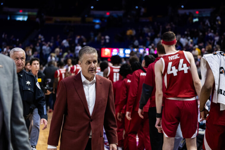 new-address,-same-issues:-why-john-calipari’s-spiraling-debut-season-at-arkansas-mirrors-his-fall-from-favor-at-kentucky