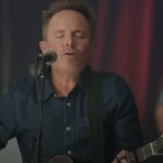 it’s-come-to-this:-chris-tomlin-now-adding-new-choruses-to-his-old-songs