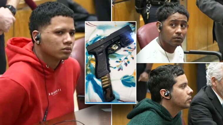 tren-de-aragua-‘asylum-seeker’-and-migrants-trafficked-arsenal-of-weapons-across-nyc:-prosecutor