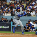 outfielder-jesse-winker-reportedly-staying-with-the-mets-on-one-year-deal