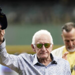 baseball-world-mourns-bob-uecker,-with-brewers,-christian-yelich,-adam-sandler-paying-tribute-to-late-sportscaster