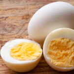 why-hardboiled-eggs-and-4-other-foods-should-not-be-reheated-in-the-microwave,-say-experts