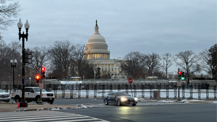 trump-swearing-in-to-move-indoors-due-to-cold-weather,-source-tells-fox-news