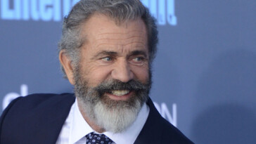 mel-gibson-becomes-latest-celebrity-to-torch-newsom,-la-mayor-after-losing-home