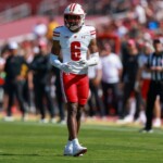 cb-lucas-leaves-uw-for-miami,-bypasses-portal