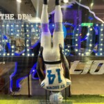 life-sized-cakes-to-blue-hair:-detroit-goes-all-in-on-playoff-spirit