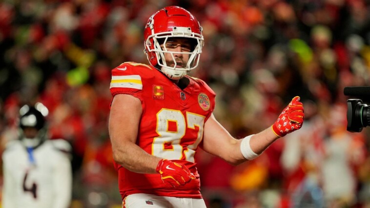 kelce-flips-‘switch’-for-playoffs,-explodes-in-kc-win