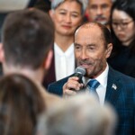 country-singer-lee-greenwood-sings-‘god-bless-the-usa.’-at-trump’s-inauguration