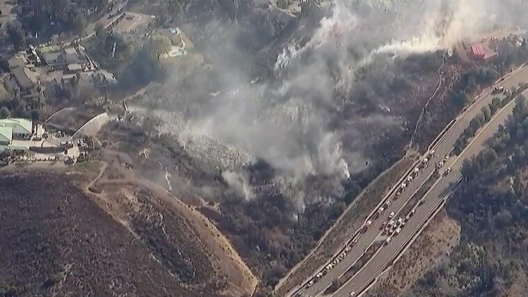 residents-evacuated-as-brush-fire-threatens-homes-near-san-diego