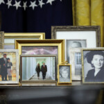 a-look-at-trump’s-new-oval-office-—-decorated-with-family-photos,-other-personal-touches