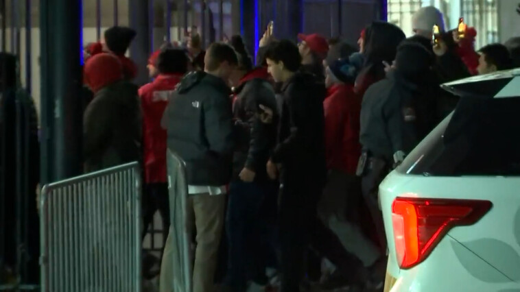 ohio-state-fans-break-into-ohio-stadium-after-teams-thrilling-national-championship-win-over-notre-dame