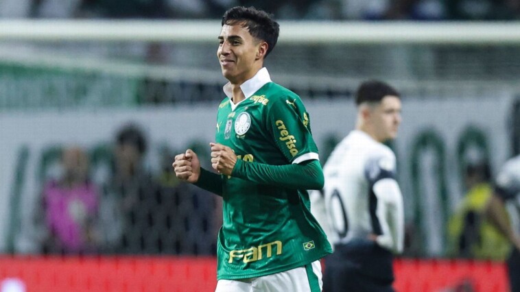 man-city-sign-brazil-teen-vitor-reis-from-palmeiras