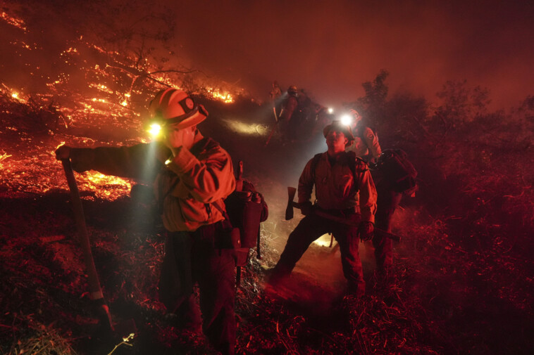 california-wildfires-break-out-overnight-in-san-diego-county,-prompting-officials-to-issue-evacuation-orders