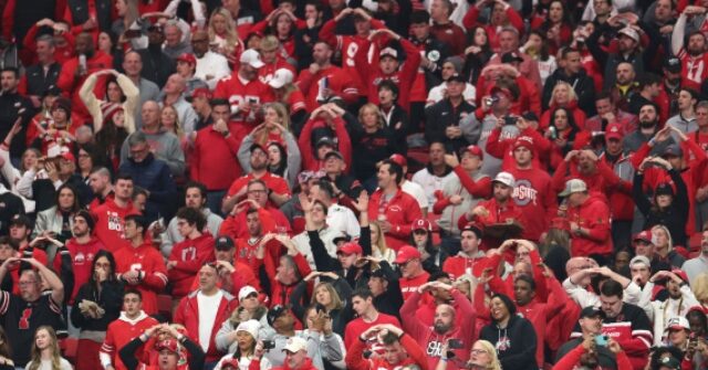 watch:-ohio-state-fans-go-on-rampage,-break-into-stadium-after-buckeyes-win-national-championship