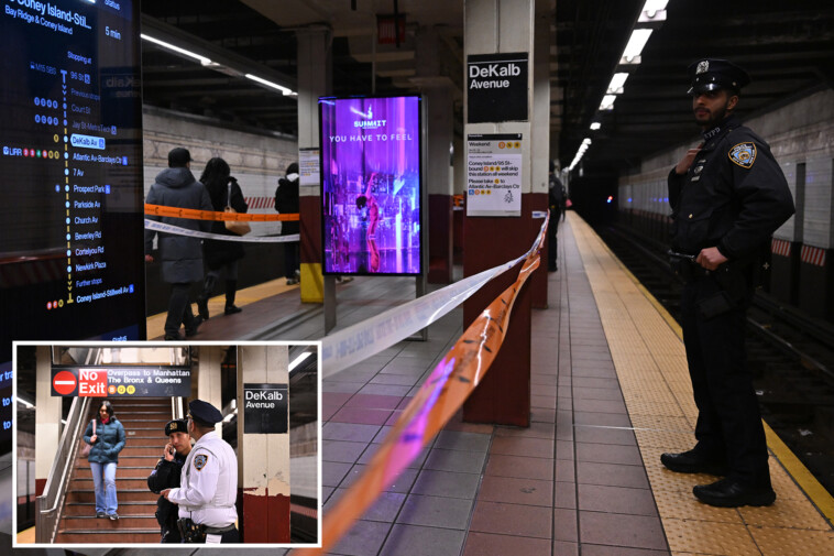 stranger-punches,-slashes-man,-39,-in-unprovoked-attack-on-nyc-train:-cops