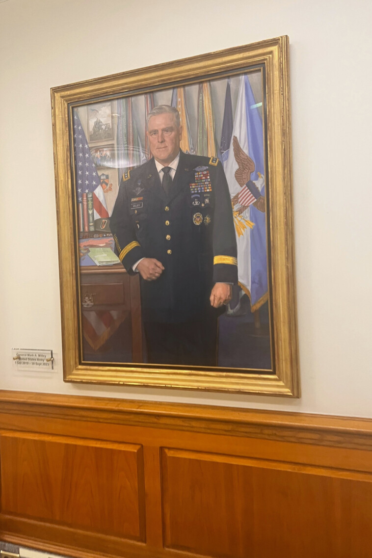 pentagon-pulls-down-portrait-of-gen.-mark-milley-hours-after-trump’s-inauguration