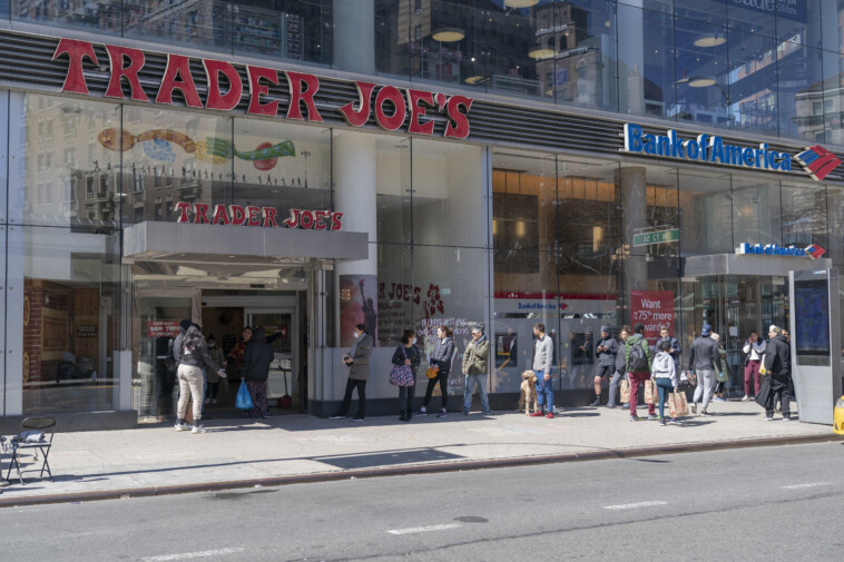 the-world’s-busiest-trader-joe’s-is-right-here-in-nyc-— with-a-‘bizarre’-layout-and-insanely-long-lines