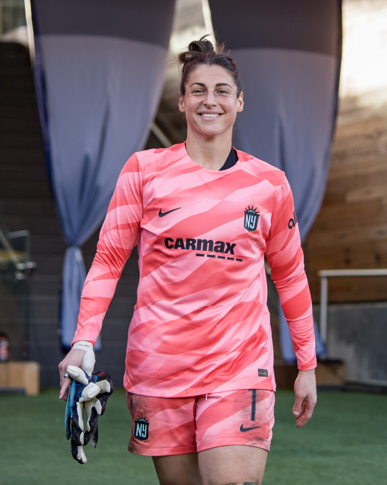 gotham-goalkeeper-michelle-betos-announces-retirement-after-standout-career