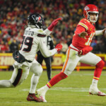 patrick-mahomes-could-force-nfl-to-create-flopping-rule-— with-one-play-being-scrutinized