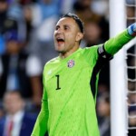 gk-keylor-navas-joins-newell’s-on-free-transfer