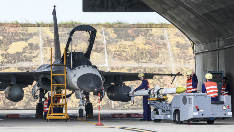 taiwan-air-force-officer-killed-after-being-sucked-into-engine-of-fighter-jet