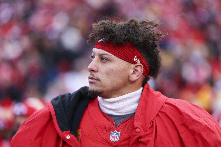 patrick-mahomes-amid-criticism-that-he-flopped-vs.-texans:-‘i-probably-shouldn’t-have-done-that’