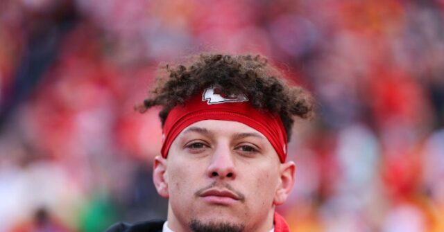 chiefs-qb-patrick-mahomes-breaks-silence-on-flopping-allegations,-referee-favoritism:-‘i-probably-shouldn’t-have-done-that’