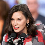 michigan-gov.-gretchen-whitmer-signs-bill-allowing-pharmacists-to-prescribe-birth-control