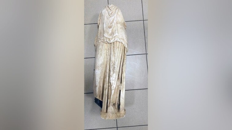 a-2,000-year-old-statue-is-found-abandoned-in-a-garbage-bag-in-greece