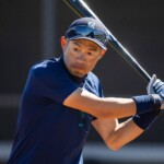 ichiro-suzuki-wants-to-sit-down-and-talk-to-hall-of-fame-voter-who-kept-him-from-being-a-unanimous-inductee