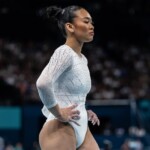 olympic-gymnast-suni-lee-vows-to-never-ski-again-after-disastrous-first-experience