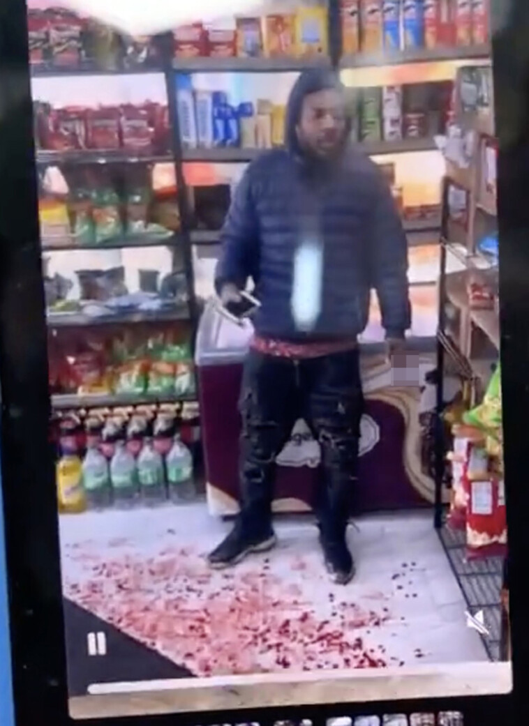 nyc-man-loses-four-fingers-after-being-attacked-by-machete-wielding-maniac