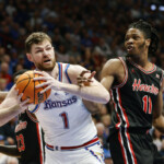 no-5-houston-stuns-no.-12-kansas-with-clutch-3-pointers-for-92-86-win-in-double-ot