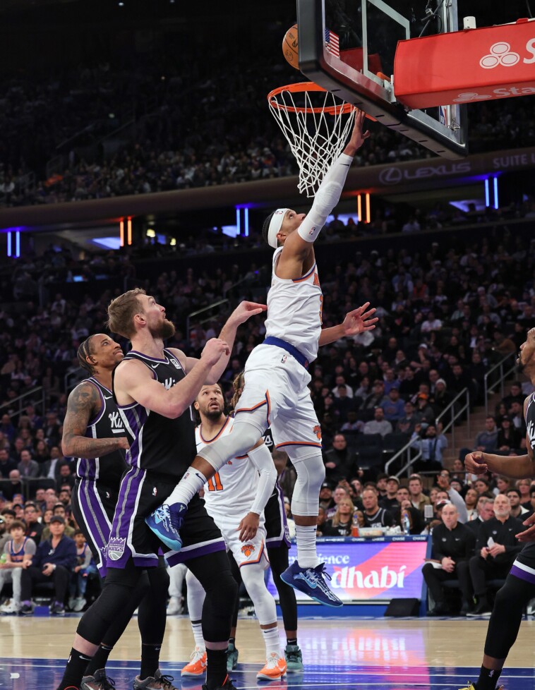 josh-hart’s-triple-double-propels-knicks-to-blowout-win-over-kings