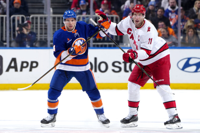 tony-deangelo-makes-bigger-impact-than-expected-in-islanders’-debut