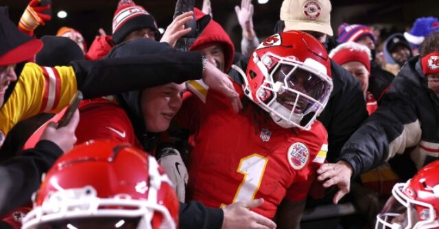 ‘rigged!’:-controversial-play-goes-chiefs-way,-sends-fans-into-a-fury