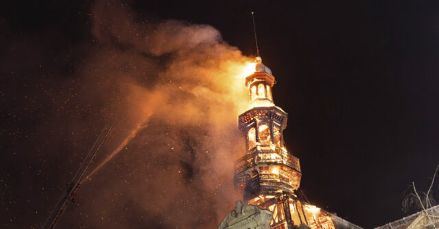 fire-rips-through-bell-tower-of-paris-12th-arrondissement-town-hall