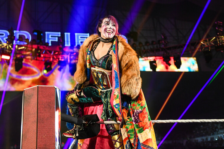 wwe-star-asuka-‘feeling-in-danger’-while-warning-fans-about-‘romantic’-advances