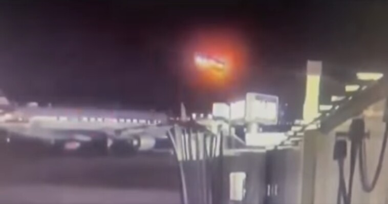 new-video-shows-fiery-moment-of-impact-between-american-airlines-plane-and-army-helicopter