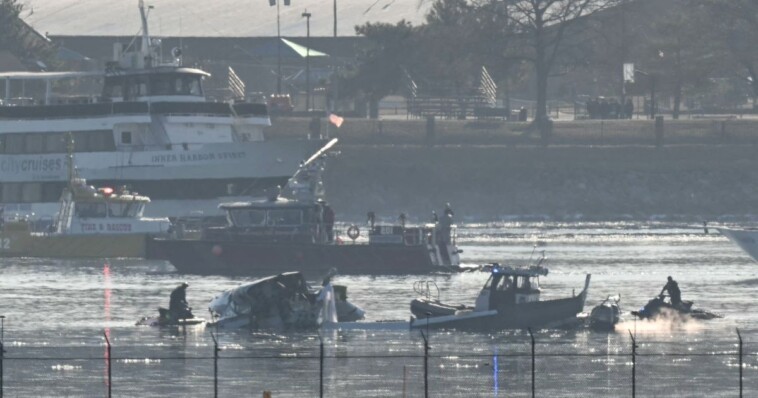 updates:-horror-over-dc-–-black-hawk-helicopter,-passenger-jet-collide-–-bodies-in-potomac-–-prayer-needed