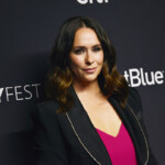 jennifer-love-hewitt-recalls-being-sexualized-as-a-teen:-‘i-didn’t-know-what-being-sexy-meant’