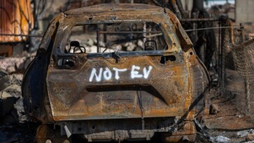 los-angeles-fire-cleanup-complicated-by-‘unprecedented’-number-of-evs-with-combustible-lithium-ion-batteries