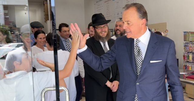 rick-caruso-launches-‘steadfast-la.’-to-help-private-sector-lead-rebuilding