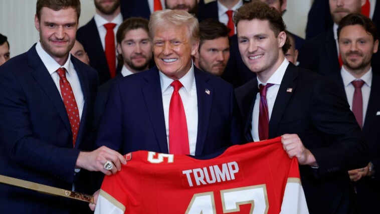 trump-hosts-panthers,-lauds-‘tremendous’-cup-run