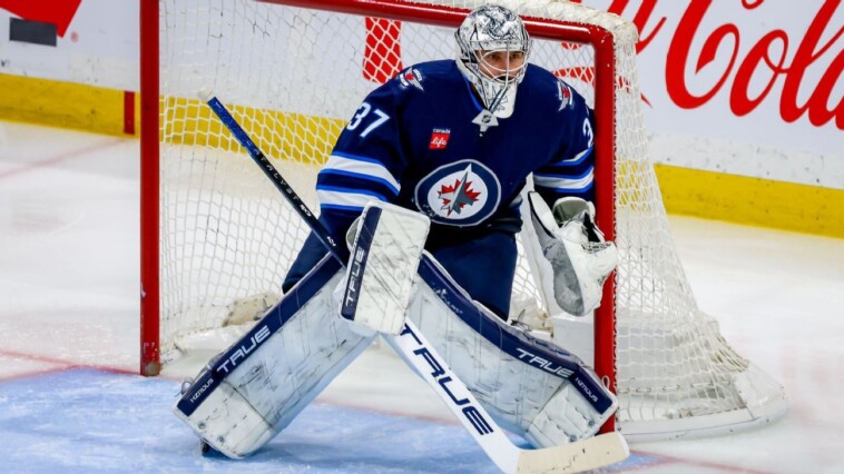 can-hellebuyck-double-up,-new-favorite-for-norris?