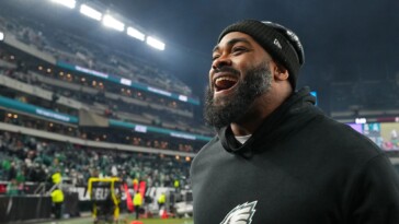 eagles’-brandon-graham-seeking-one-more-super-bowl-shot-as-he-returns-from-triceps-tear