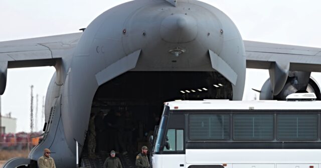 first-us.-military-flight-carrying-illegal-criminal-aliens-lands-at-guantanamo-bay